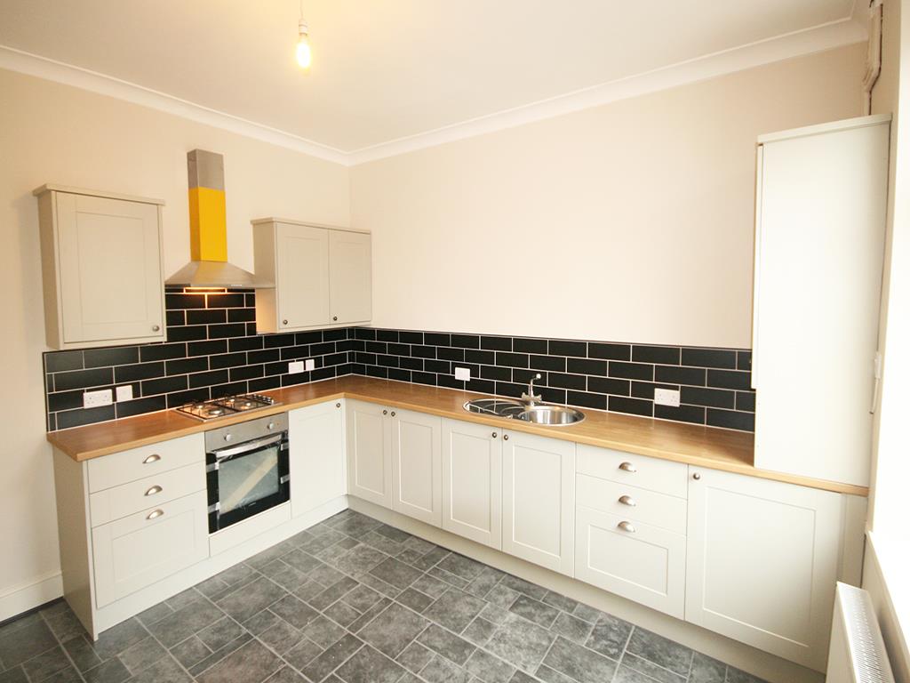 2 bedroom mid terrace house To Let in Earby - IMG_7546.jpg